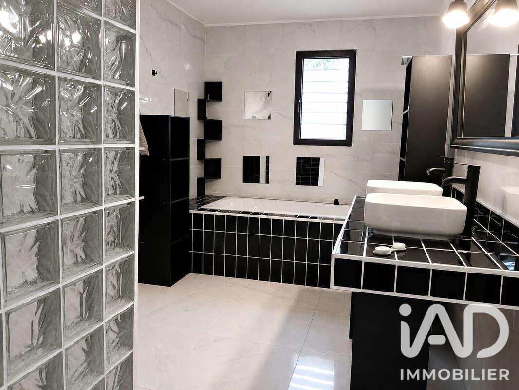 Maison 141 m² à Labarthe-Inard  - photo 5