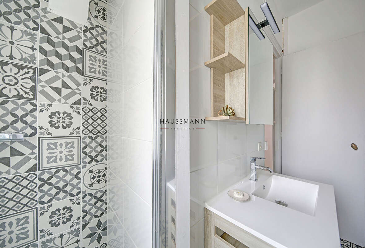 Appartement à PARIS-15E