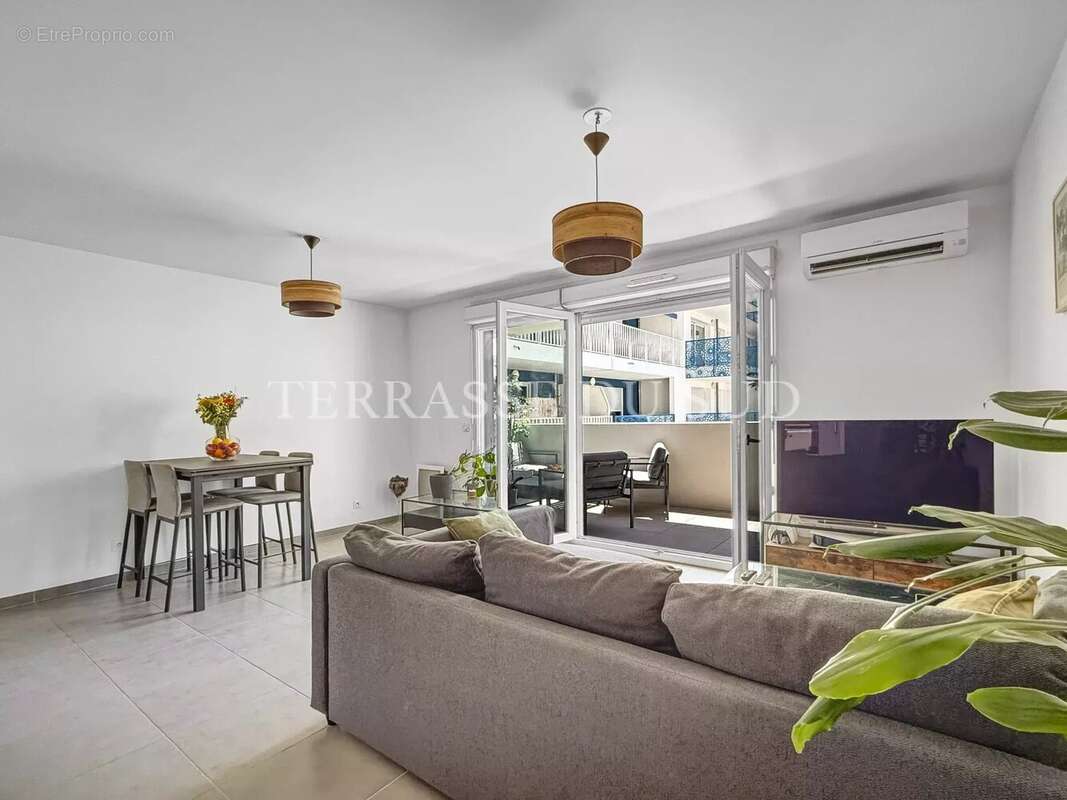 Appartement à MARSEILLE-8E