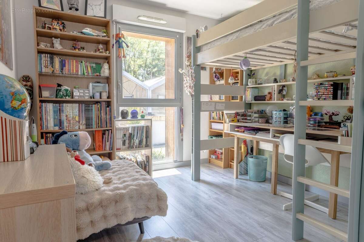Maison 84 m² à Blanquefort  - photo 9