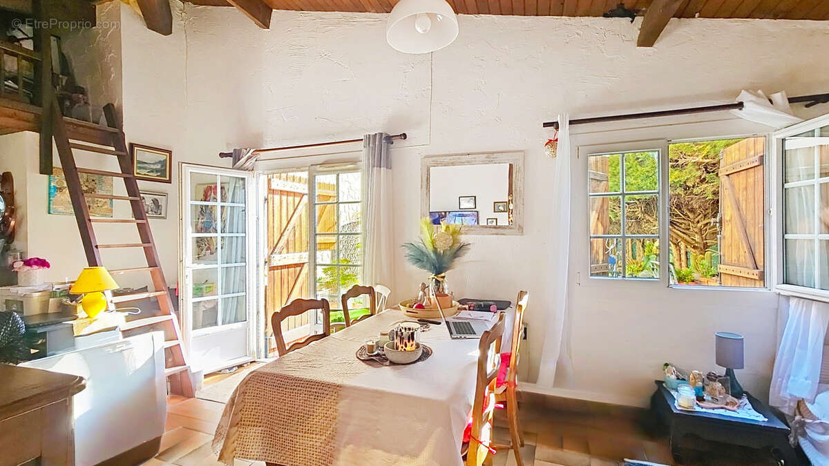 Maison à BIOT