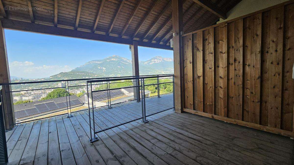 Appartement à JACOB-BELLECOMBETTE