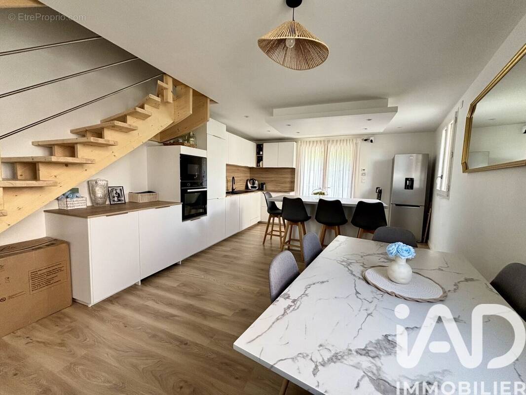 Photo 1 - Maison à SAVIGNY