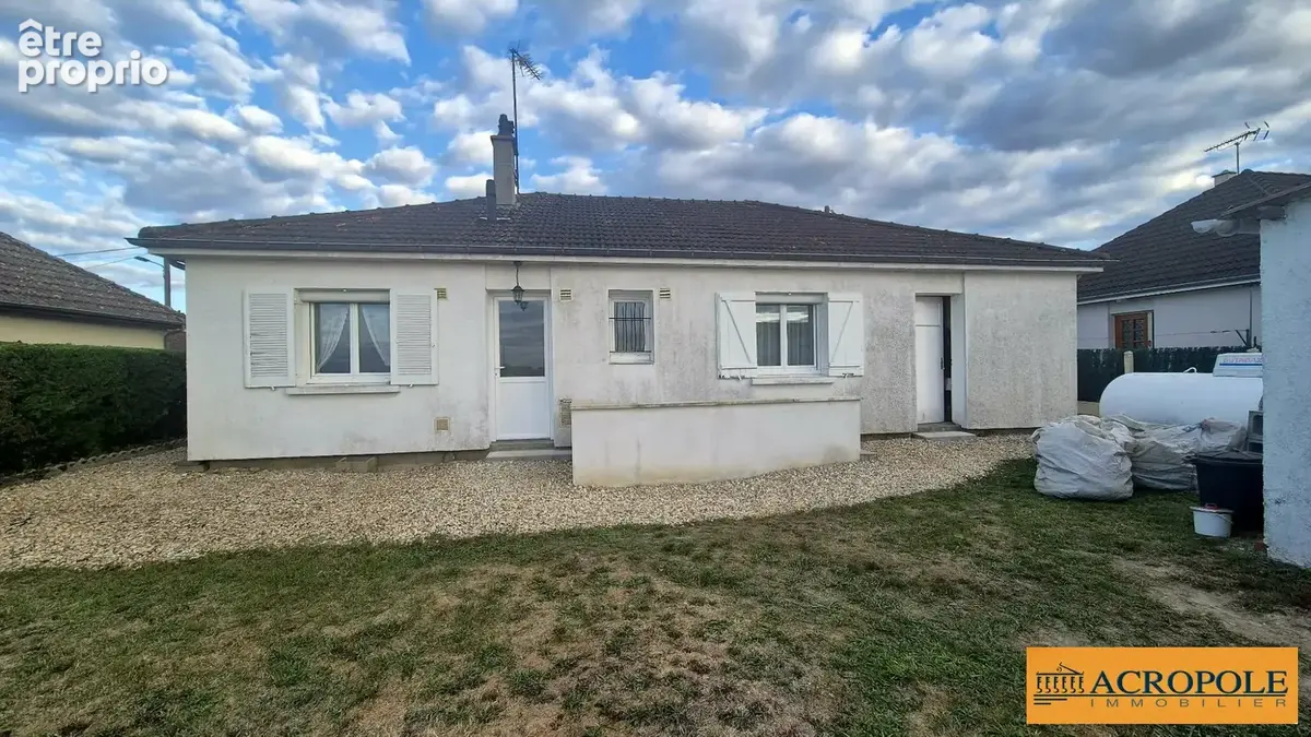 Photo Maison à Aubigny-Sur-Nere au prix de 129 000€