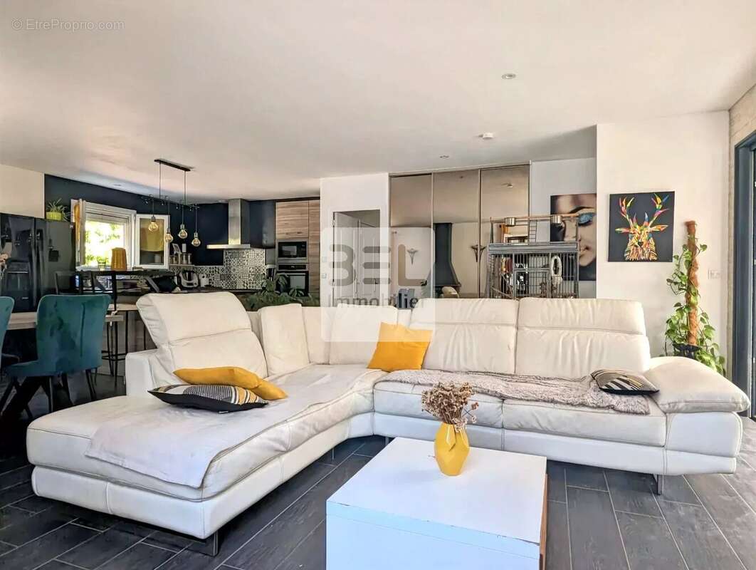 Maison à BAGNOLS-SUR-CEZE