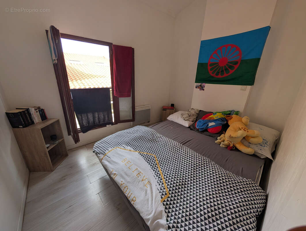 Maison à SAINT-LAURENT-DE-LA-SALANQUE