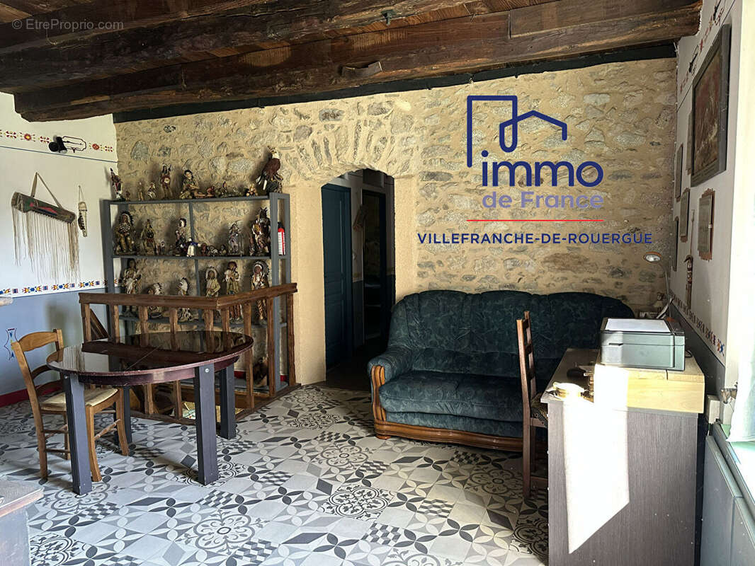 Maison à RIEUPEYROUX