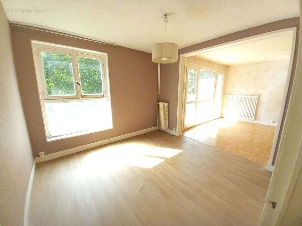 Appartement à HEROUVILLE-SAINT-CLAIR