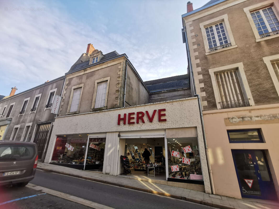 Appartement à LA CHARITE-SUR-LOIRE