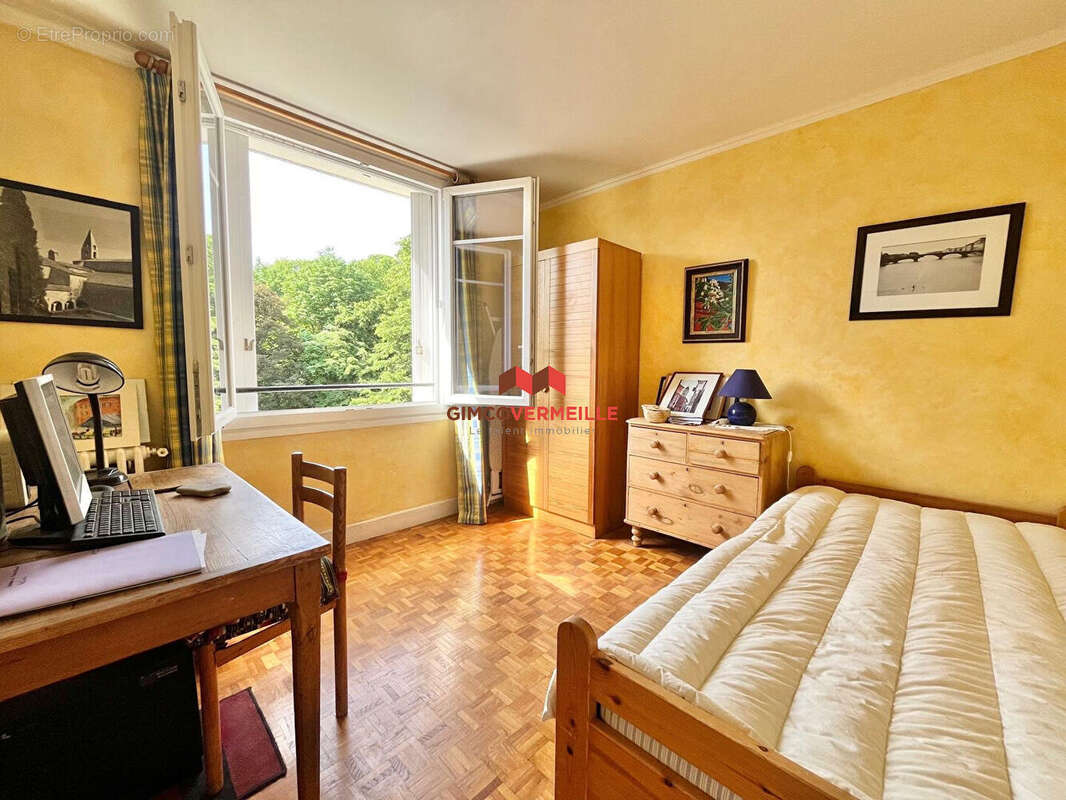 Appartement à BOUGIVAL