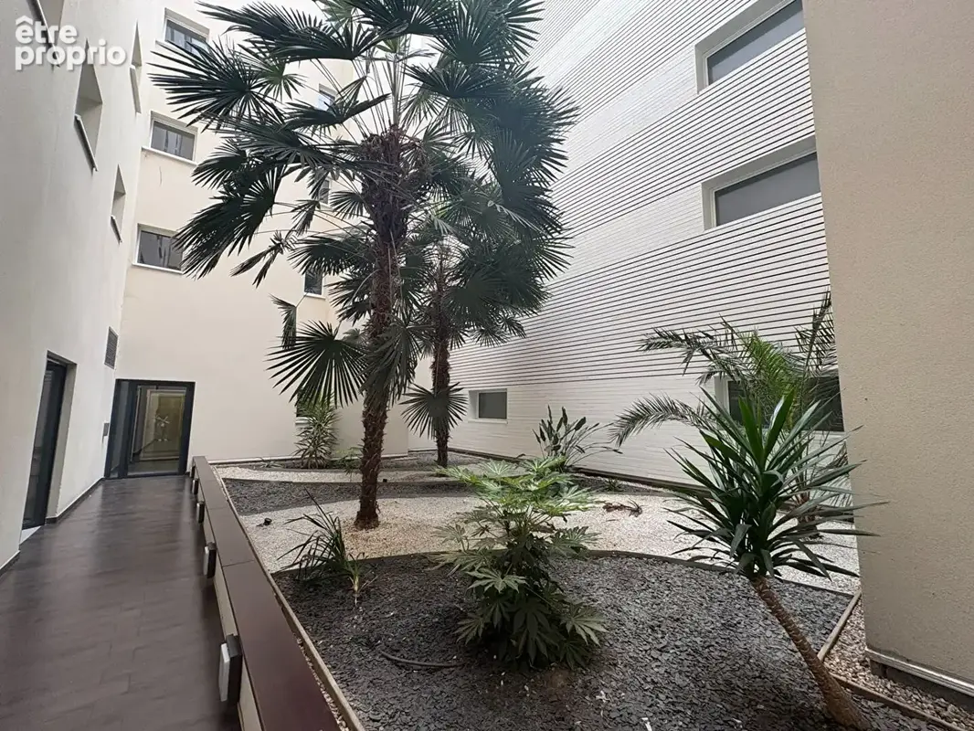 Orléans Dunois -Châteaudun ? Appartement standing 2 chambres avec terrasse et parkings sécurisés - photo 5