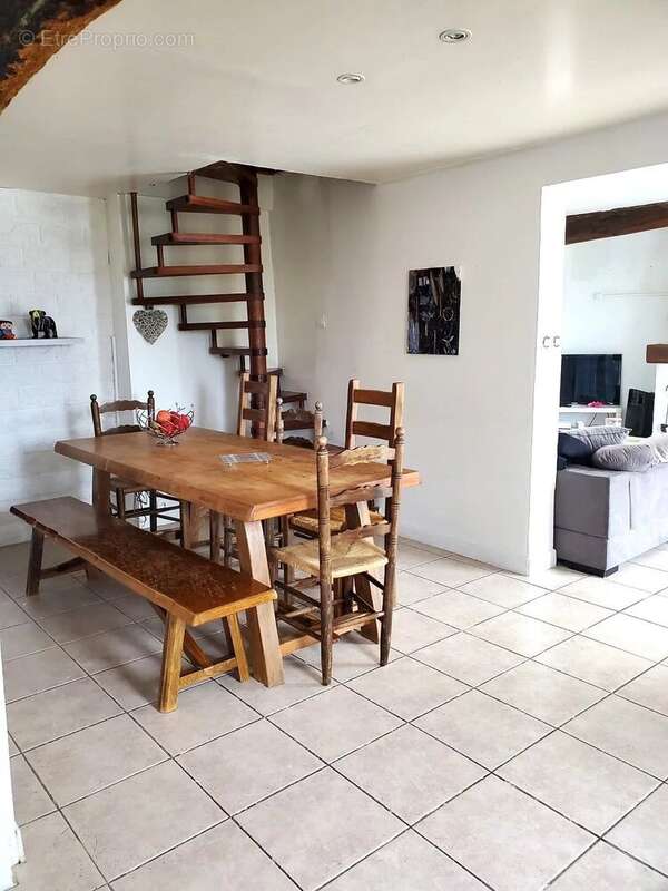 Maison à BOISCOMMUN