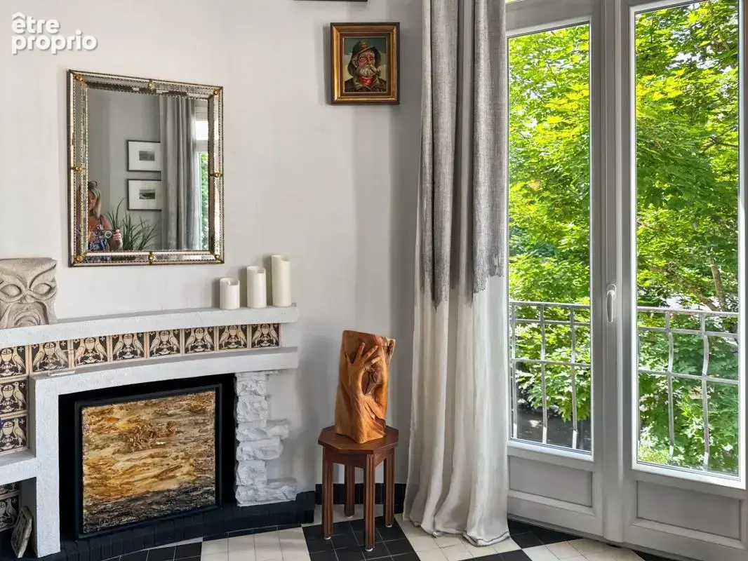 VICHY – Quartier République – Appartement de caractère 80 m² avec garage et caves dans maison Art déco - photo 13