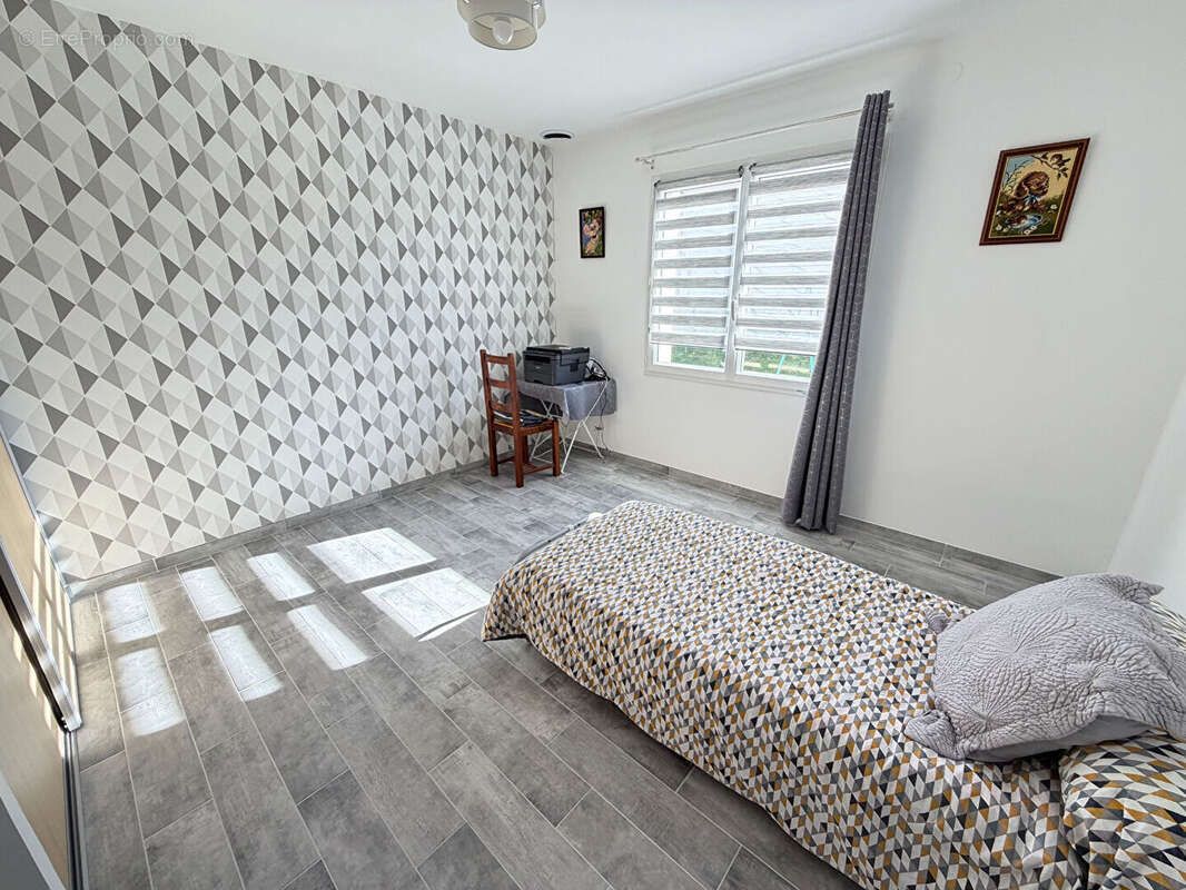 Maison à SAINTE-FEYRE