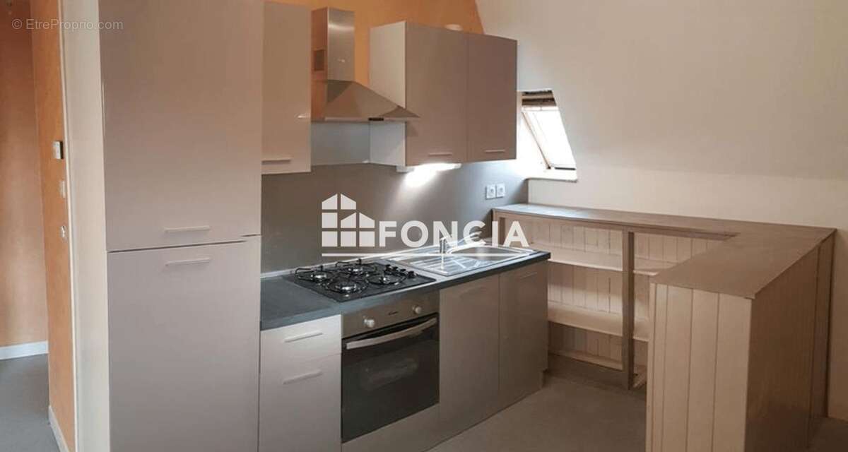 Dol-de-bretagne – centre-ville  appartement t2 36 m2 2eme etage - photo 3