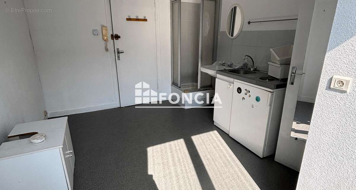 Studette 13m2 rue Marceau deshoulières - photo 2