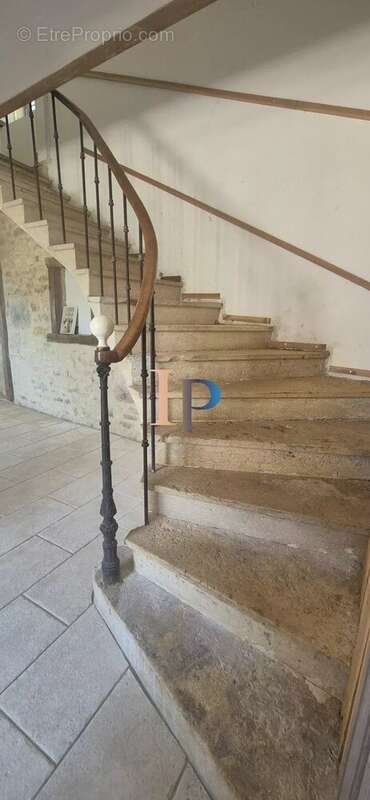 Maison 133 m² à Ligny-En-Brionnais  - photo 8