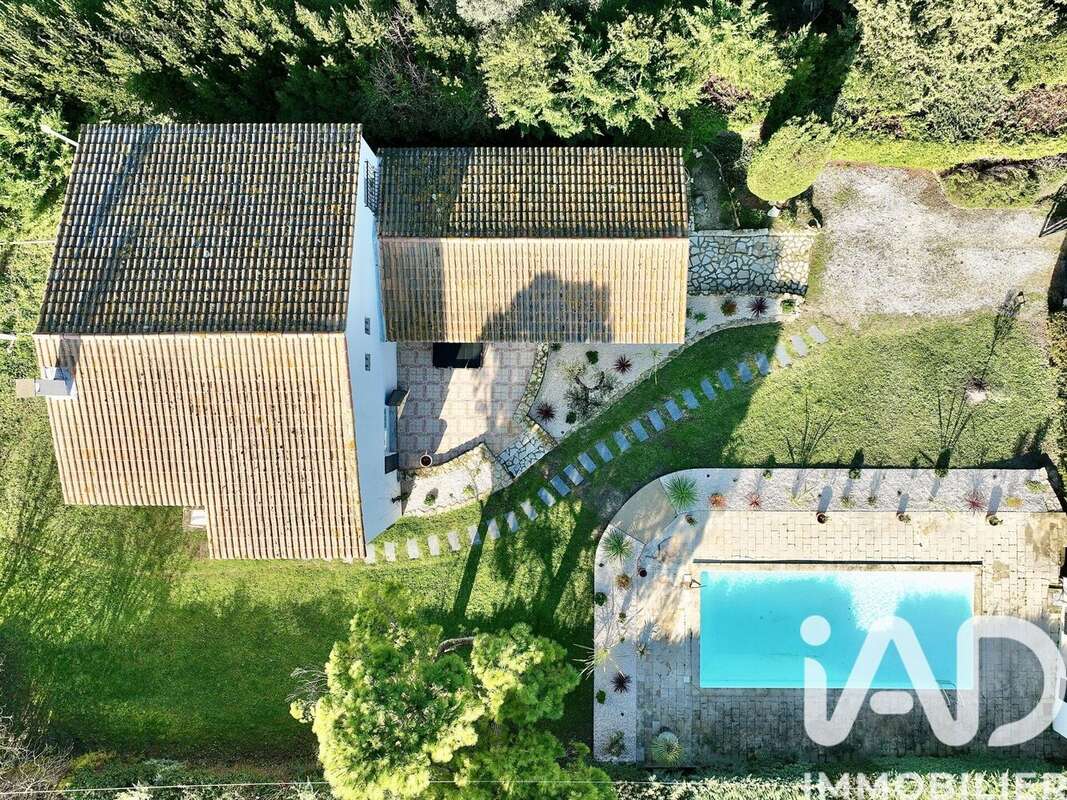 Photo 4 - Maison à JONQUERETTES