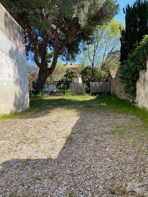 Belle maison ancienne avec jardin - 2 garages + dependances - photo 2