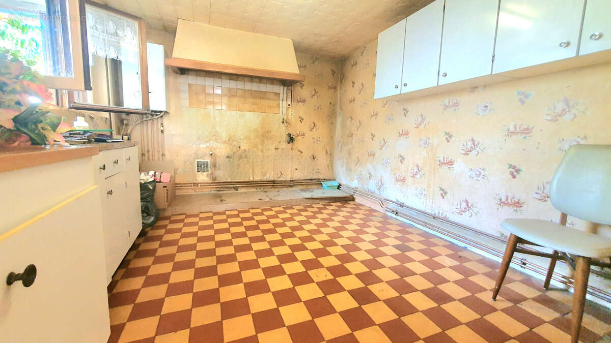 Maison à YZEURE