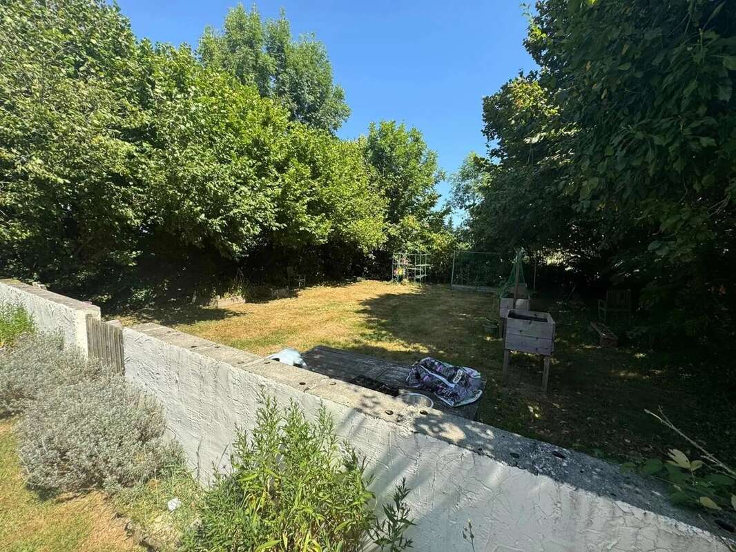 Maison à SAINT-PRIEST-LA-PLAINE