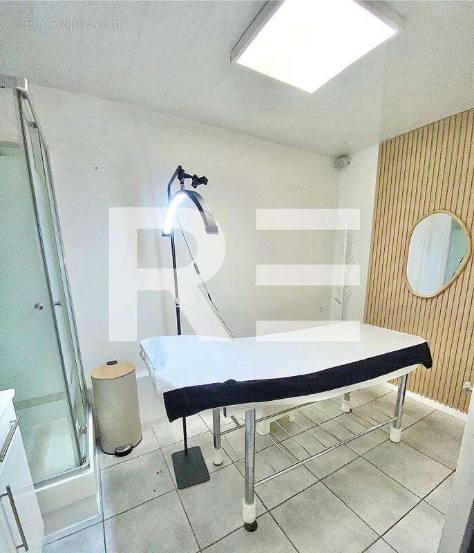 Institut de beaute renove 55m2 emplacement ideal - photo 6