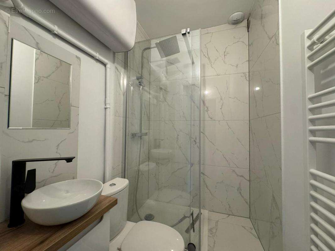 Appartement à PARIS-20E