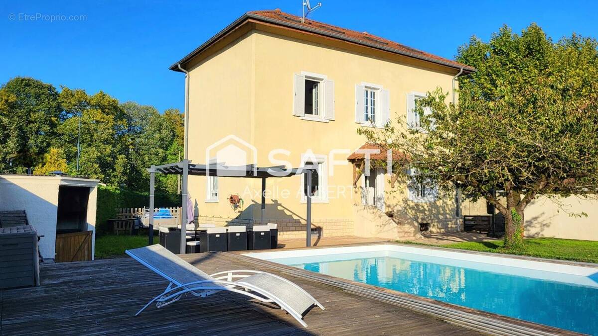 Photo 1 - Maison à CHARVIEU-CHAVAGNEUX