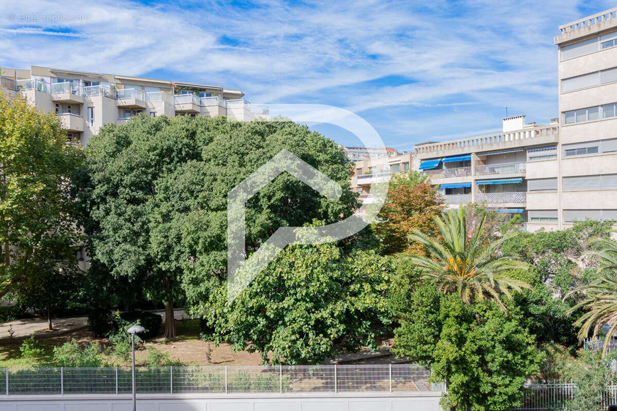 Appartement à MARSEILLE-8E