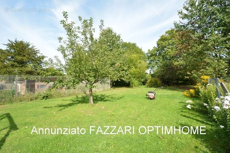 Maison à LUZY-SAINT-MARTIN