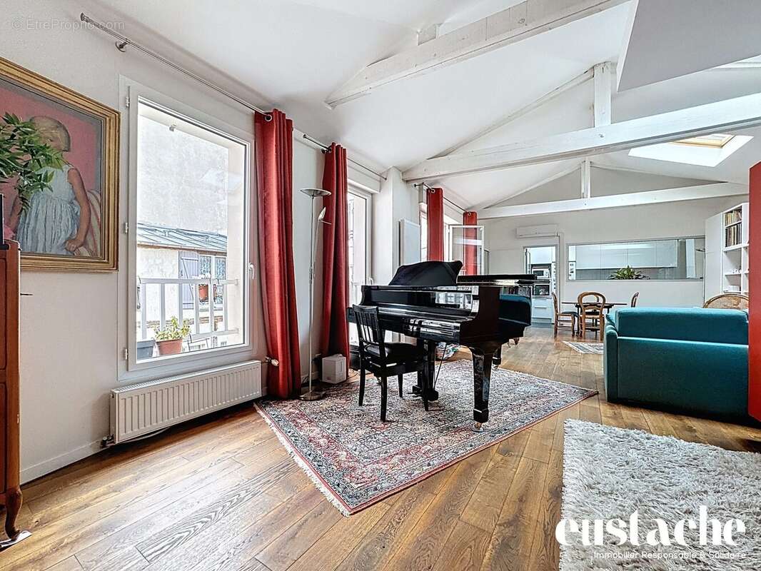 Appartement à PARIS-20E