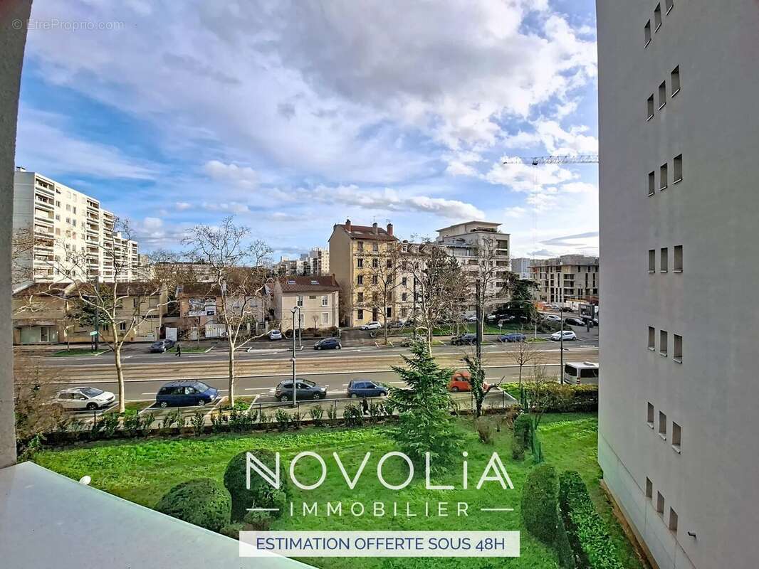 Appartement à LYON-8E