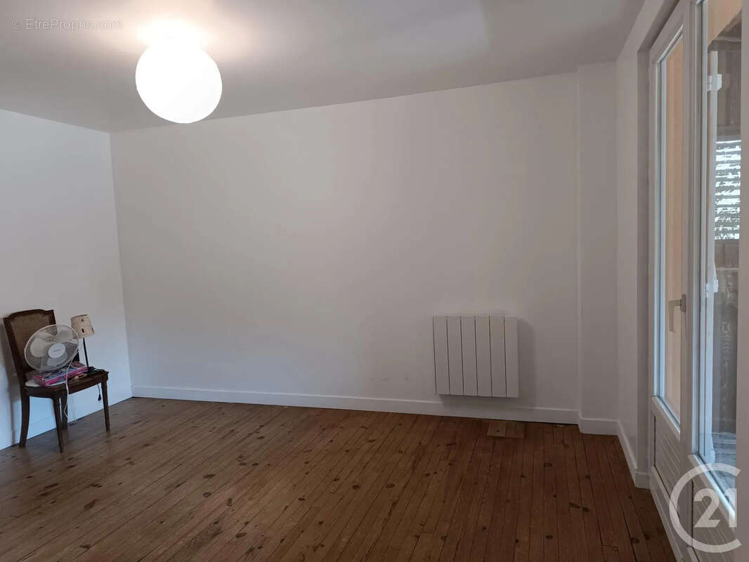 Maison 84 m² à Saint-Antoine-Sur-L'isle  - photo 7