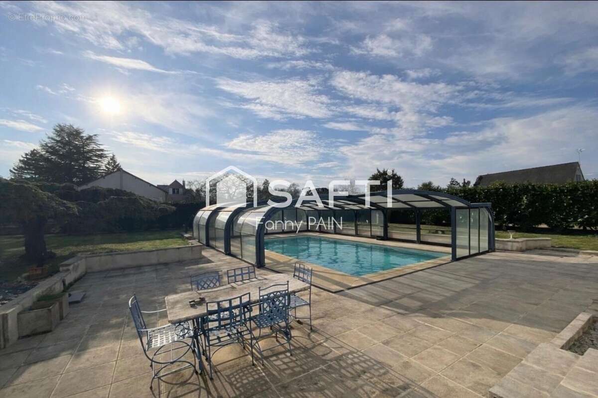 Maison 182 m² à Amboise  - photo 2