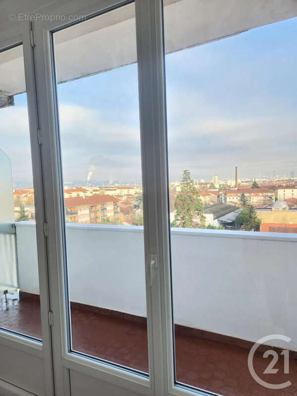 Appartement à SAINT-FONS