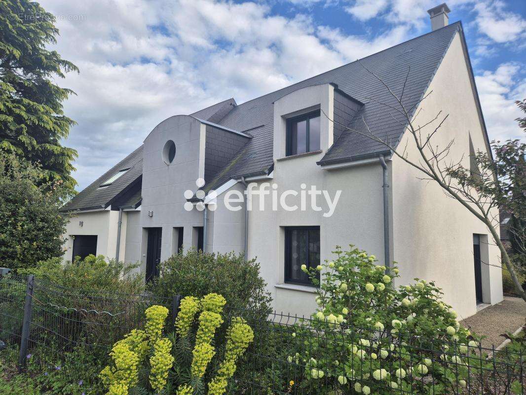 Maison à VINEUIL