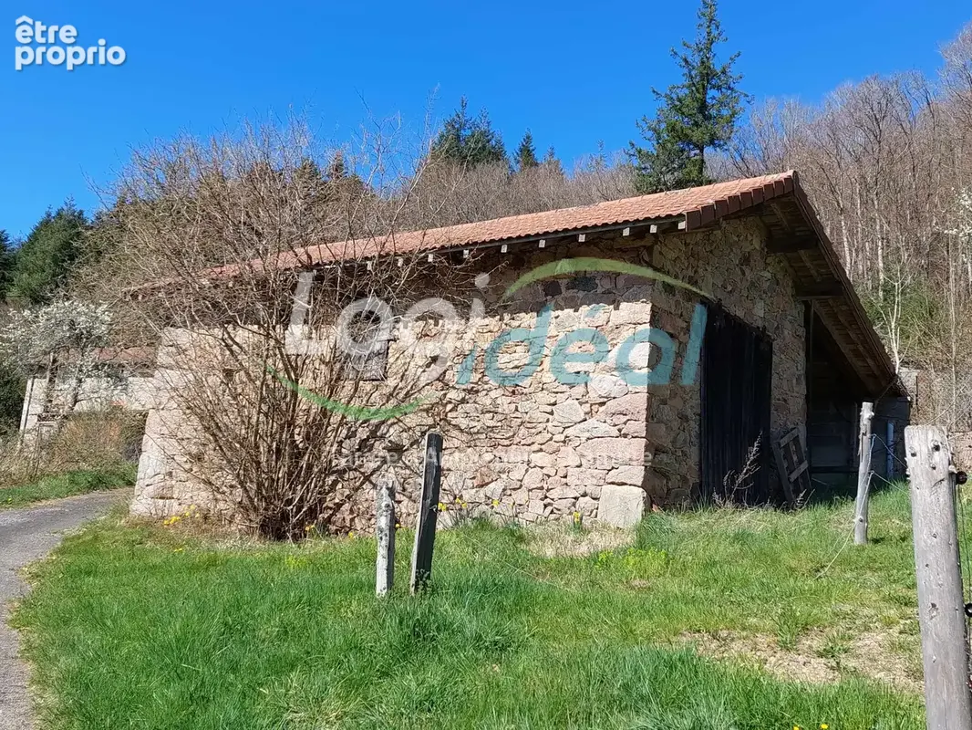 Ancien corps de ferme sur la commune de Ranchal - photo 5
