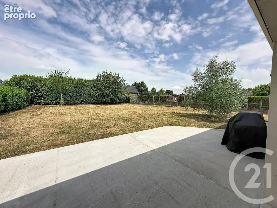 Maison 84 pièces 189 m² à vendre à Sours (28630) - photo 2