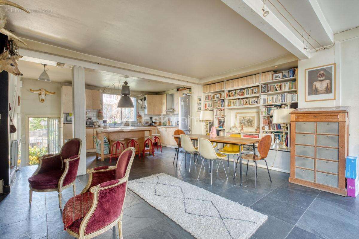 Maison à LES LILAS