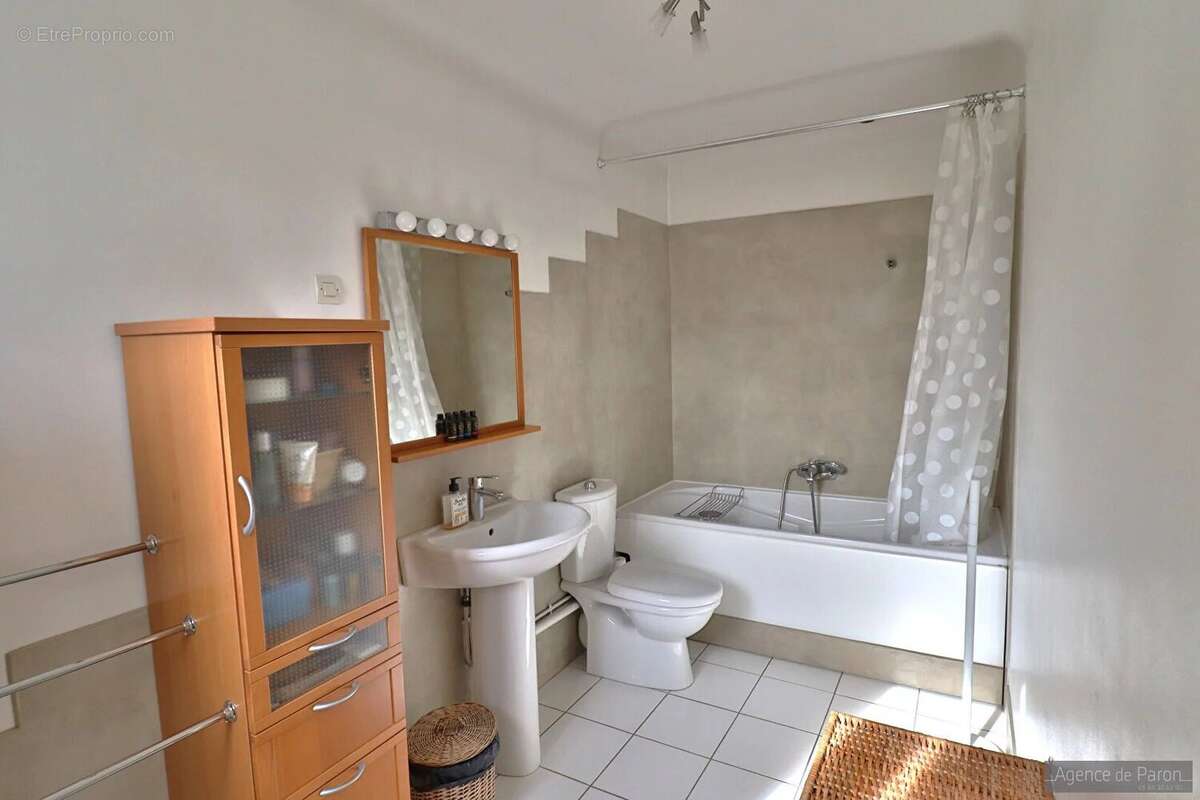 Maison à VERRIERES-LE-BUISSON