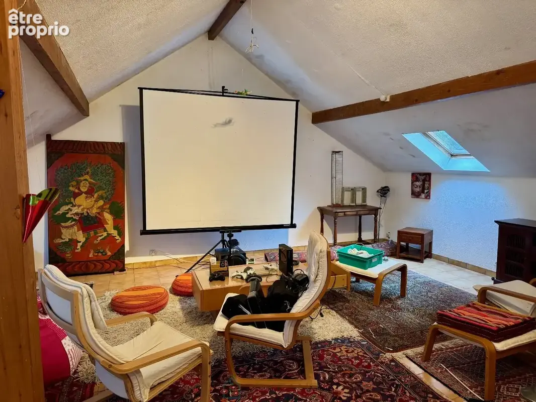 Maison avec dépendance et grand jardin - photo 16