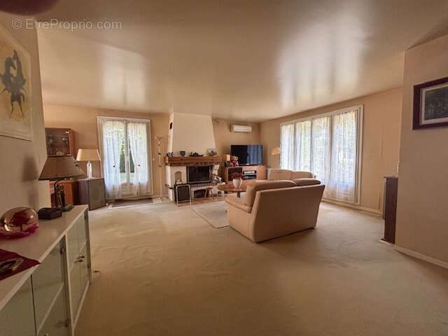 Maison 162 m² à Ozoir-La-Ferriere  - photo 5