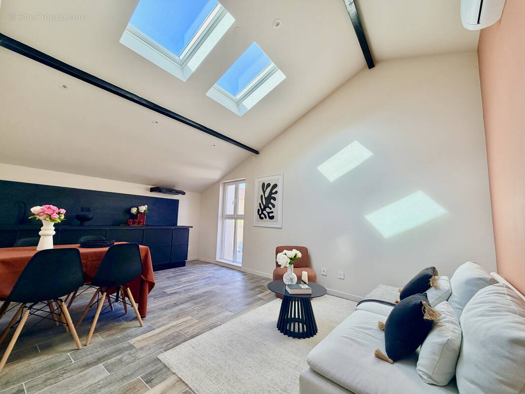 Appartement à ANSE