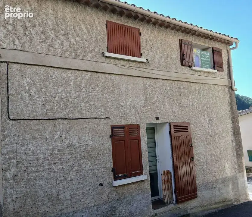 Photo Maison à Sainte-Tulle au prix de 110 000€