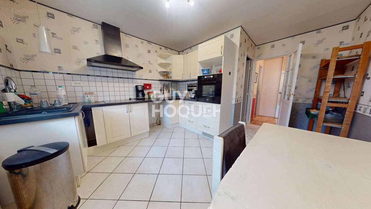 Maison familiale avec jardin arboré et 5 chambres - photo 3
