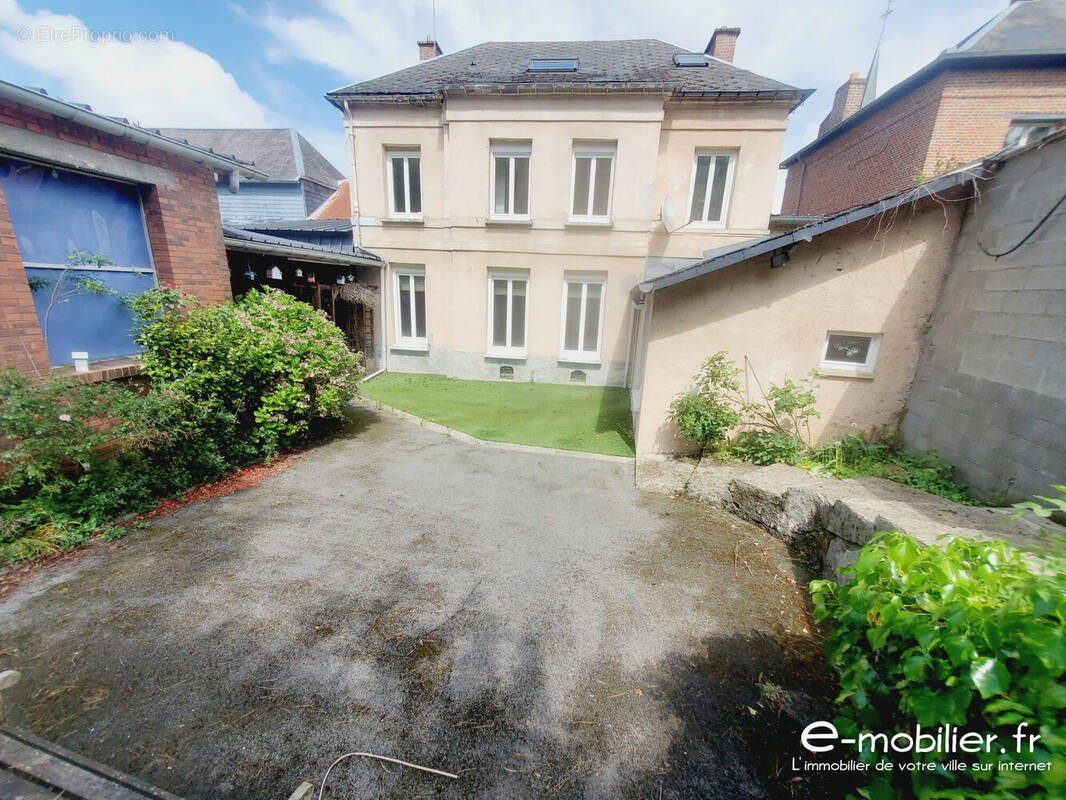 Maison à LIOMER