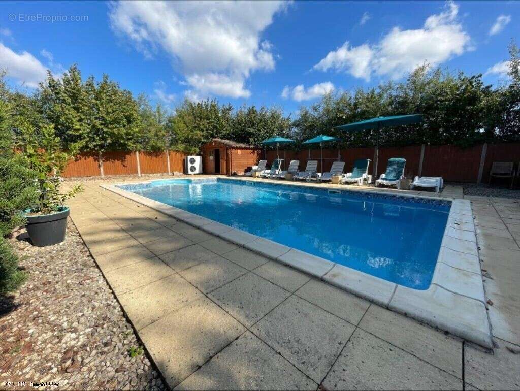 Maison à SAUZE-VAUSSAIS