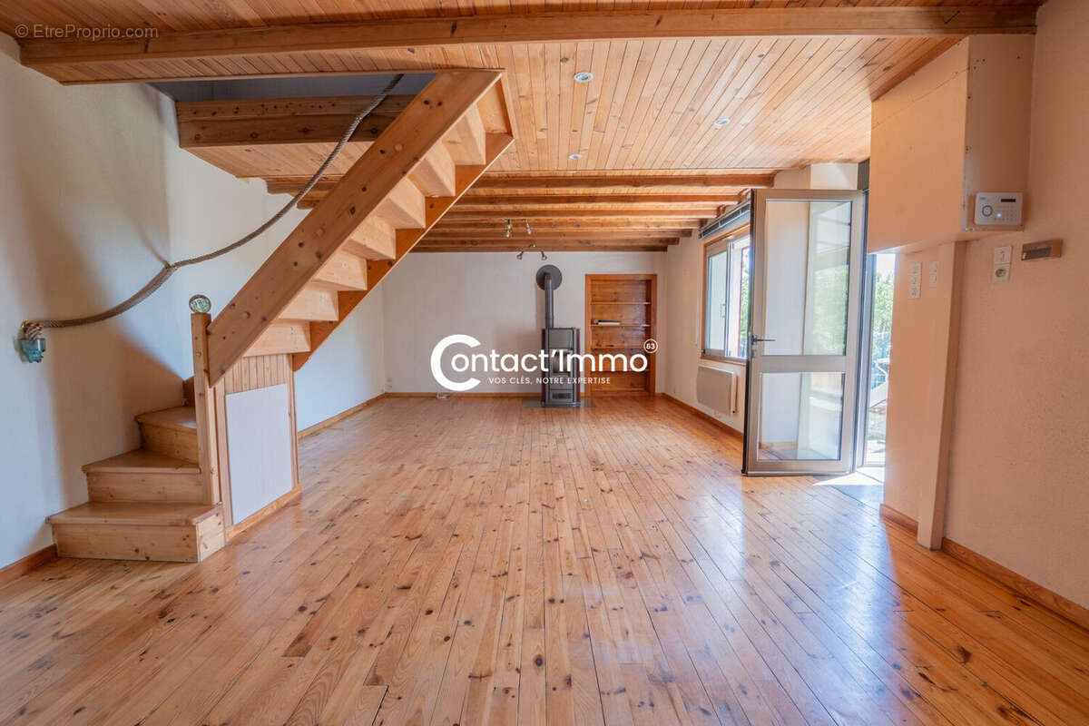 Maison 116 m² à Seychalles  - photo 5
