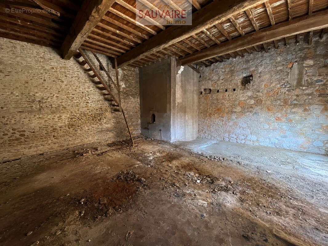 Torreilles   Bâtiment à réhabiliter avec permis pour une maison familiale de charme - photo 3