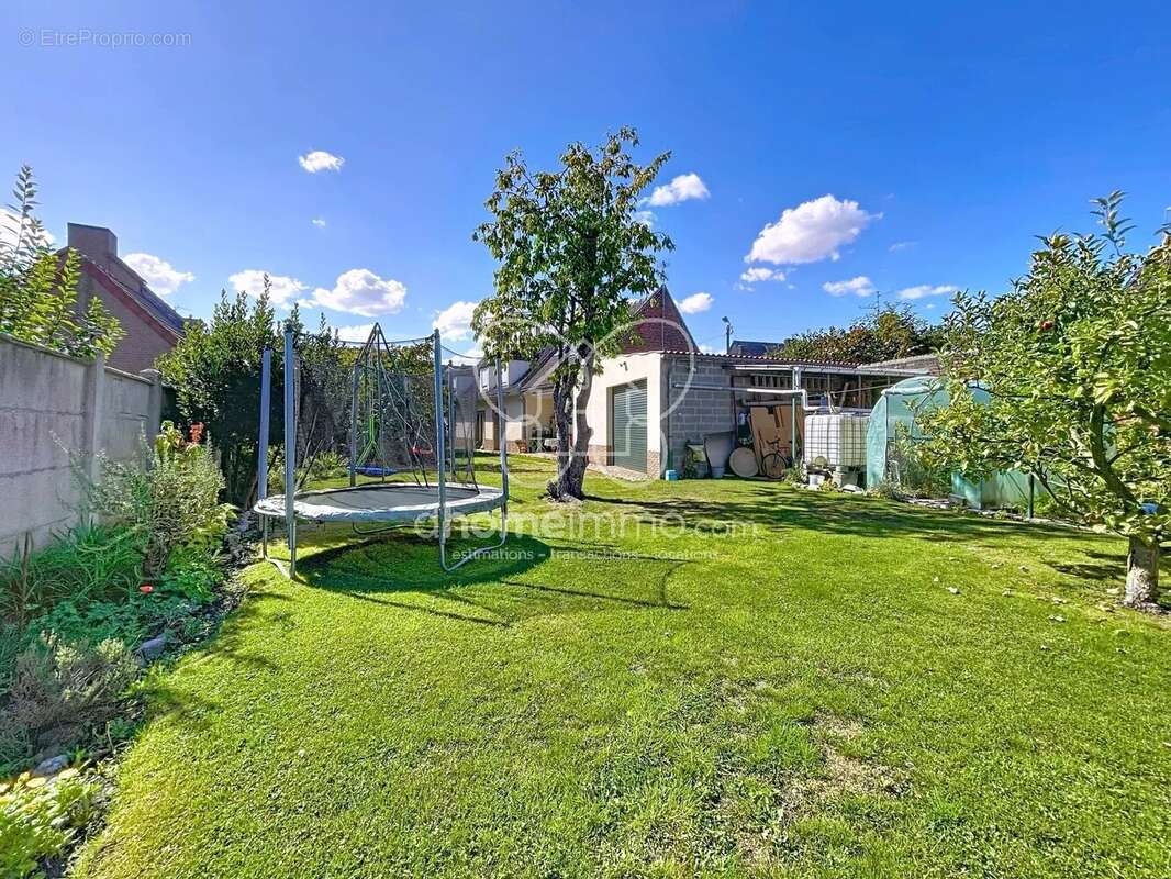 Maison à RAIMBEAUCOURT